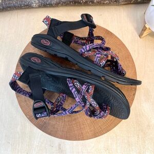 Chaco Z/Volv X2 Sandals with Geometric Pattern Straps Size 9